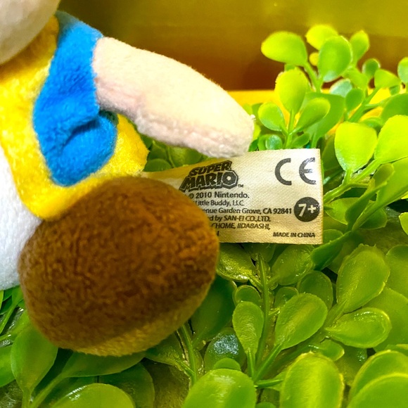 SUPER MARIO NINTENDO VTG 2010 COLlECTIBLE BLUE TOAD PLUSH LITTLE BUDDIE 7” - Picture 8 of 9